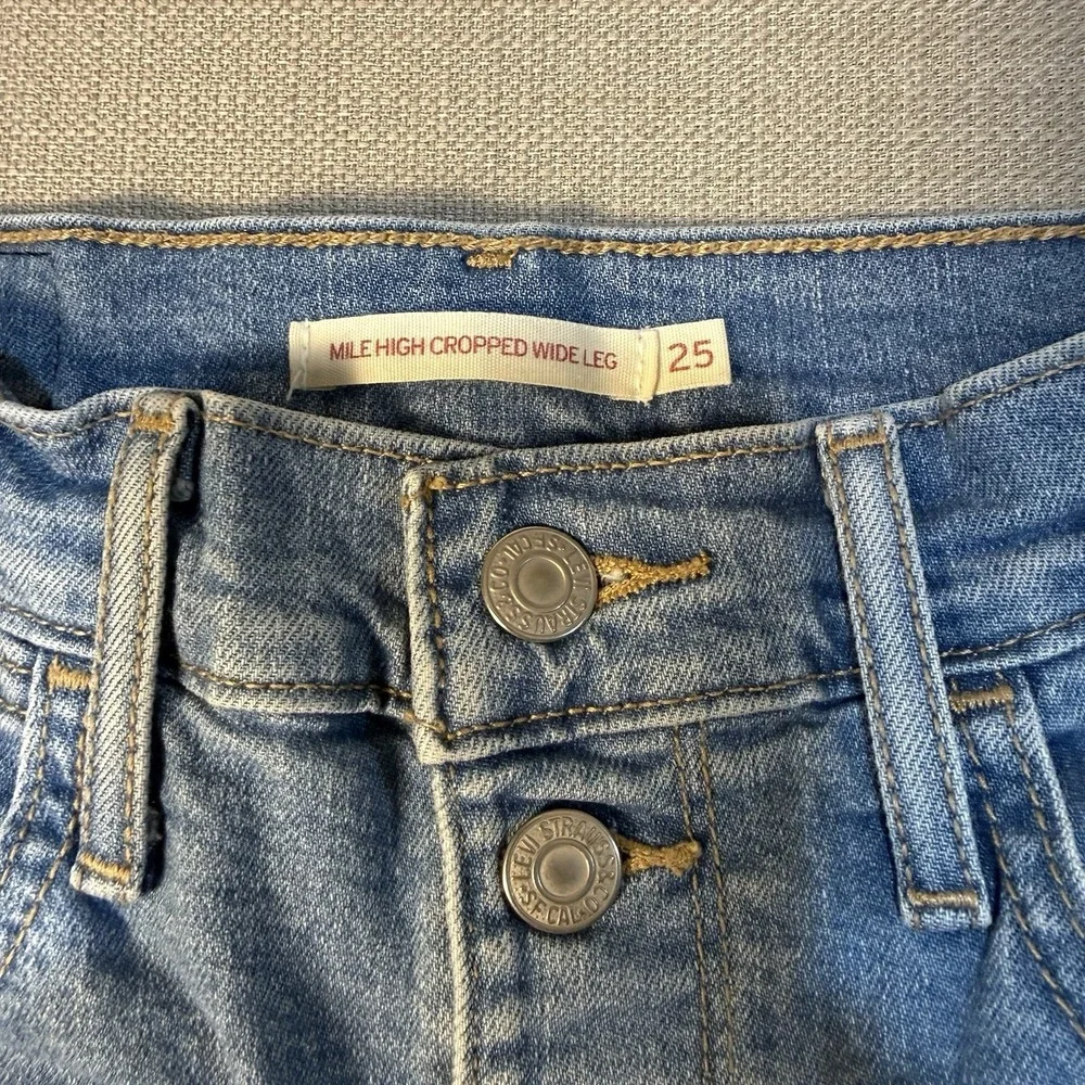 Levi's Mile High Wide Leg Cropped Jeans Womens Size 25 Blue Button Fly Preppy - Picture 3 of 10